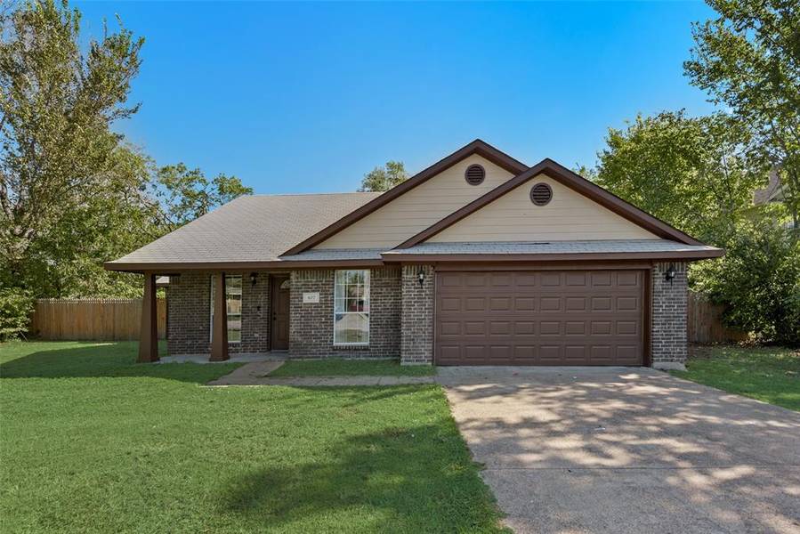 407 Thomas Street, Terrell, TX 75160