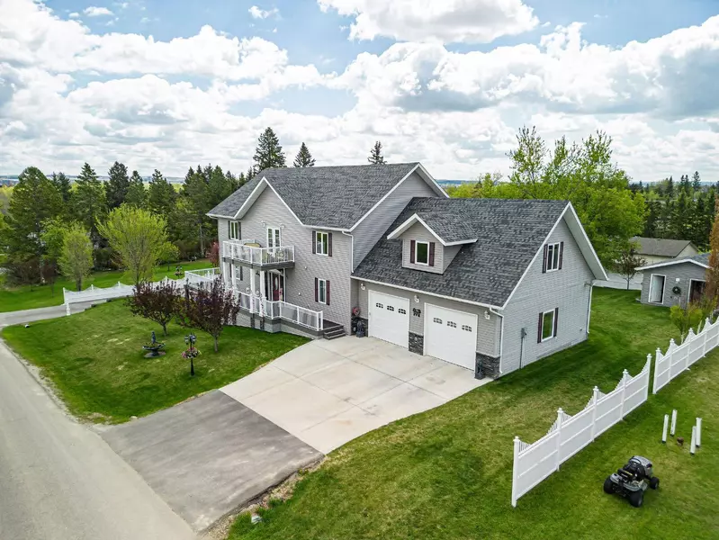 21 Rosedale AVE, Rural Lacombe County, AB T4L1Y4