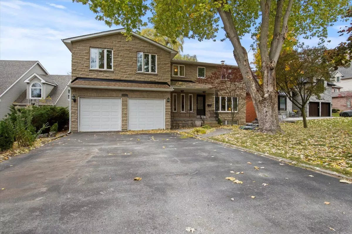 Pickering, ON L1W 2B9,458 Rougemount DR