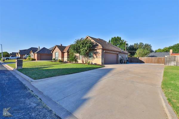 Abilene, TX 79606,6226 Honor Roll Court