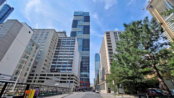 7 Grenville ST #4505, Toronto C01, ON M4Y 0E9