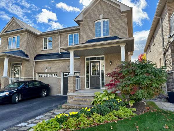 70 Lost Pond CRES, Whitchurch-stouffville, ON L4A 0R4