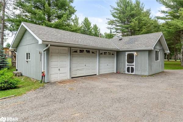 Kawartha Lakes, ON K0M 1N0,76 Black Bear DR