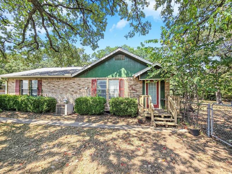 3845 Lucy Trimble Road, Burleson, TX 76028