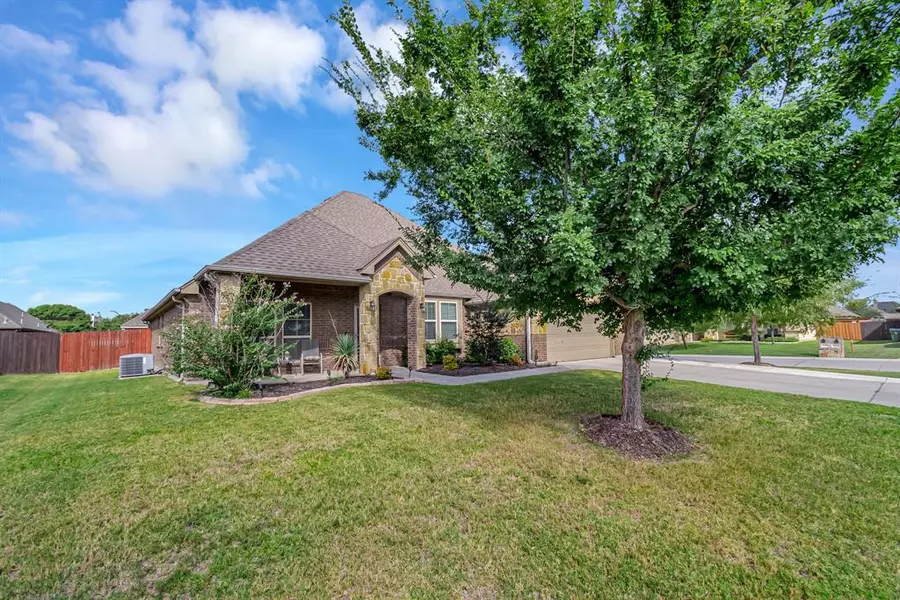 117 Cold Track Drive, Willow Park, TX 76008