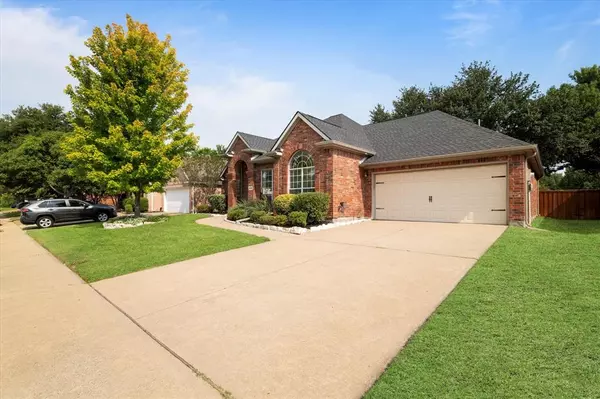 Mckinney, TX 75072,8518 Falconet Circle