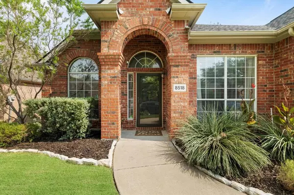 Mckinney, TX 75072,8518 Falconet Circle