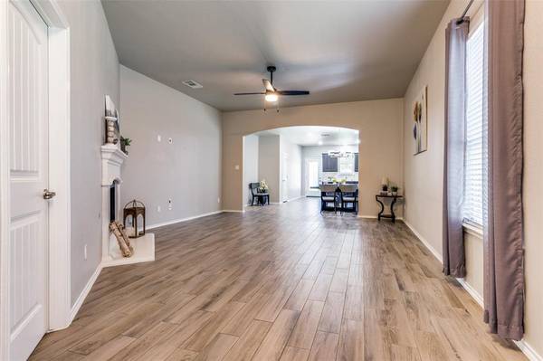 Mckinney, TX 75072,512 Rustic Oak Lane