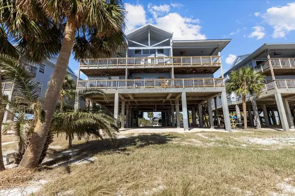 11 Old Mill Dr #3B, Cedar Key, FL 32625