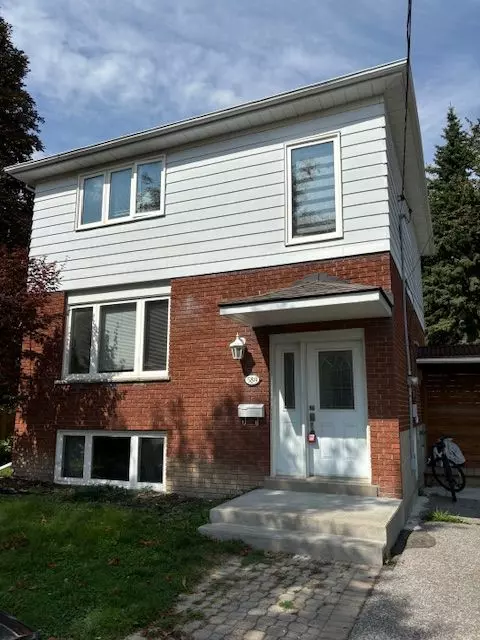 Newmarket, ON L3Y 2V2,589 Watson AVE