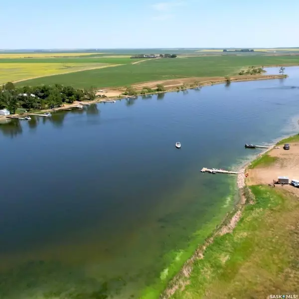 Thomson Lake, SK S0H 1X0,9 Lakeshore DRIVE