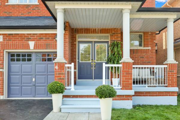 46 Angelgate RD, Brampton, ON L6Y 0X9