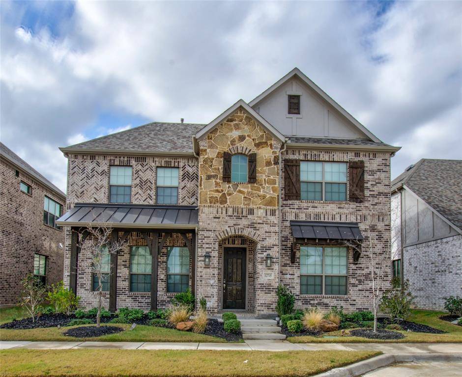 Farmers Branch, TX 75234,12715 Royal Oaks Lane