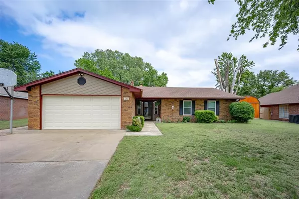 1201 Creekdale, Enid, OK 73703