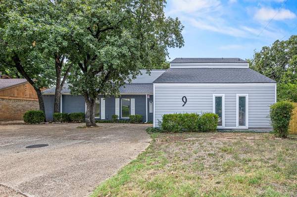 9 Cobble Court, Pantego, TX 76013