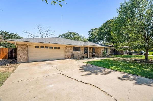 Stephenville, TX 76401,105 Spicewood Drive