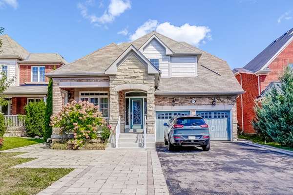 27 McCann CRES, Bradford West Gwillimbury, ON L3Z 0G6