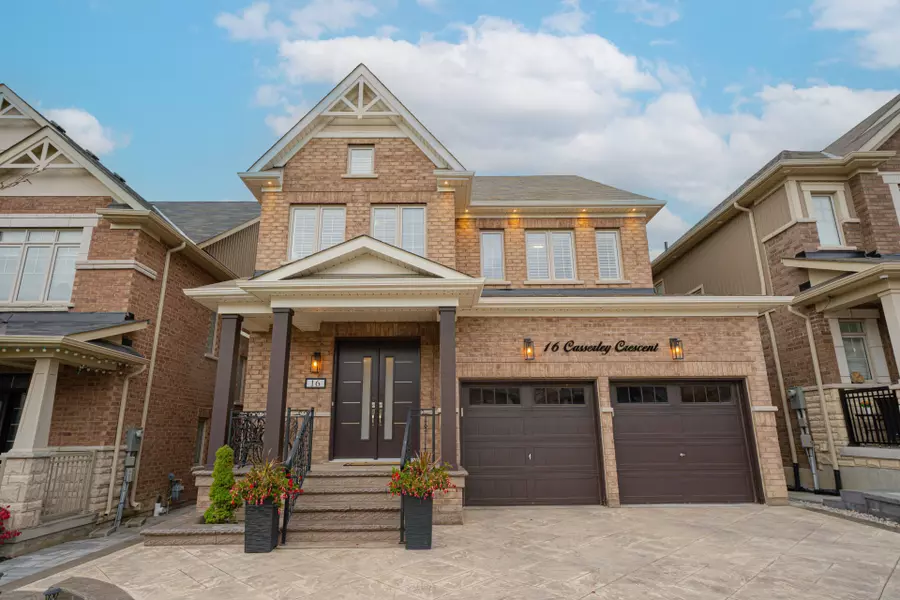 16 Casserley CRES, New Tecumseth, ON L0G 1W0