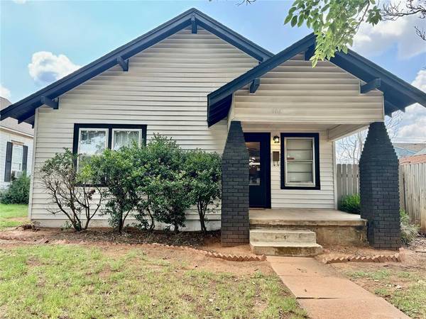 306 E Franklin Avenue, Weatherford, OK 73096