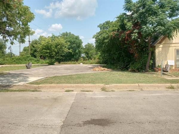 207 S Williams Street, Fort Worth, TX 76104