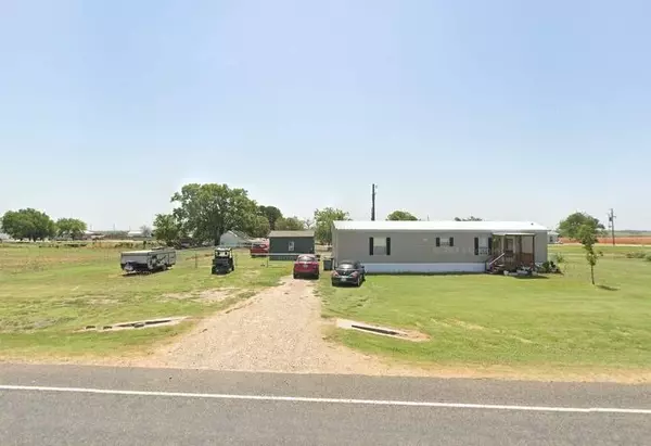 648 Fm 308, Mount Calm, TX 76673