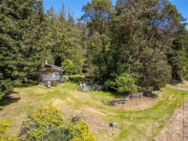 Pender Island, BC V0N 2M1,1208 Bridges Rd