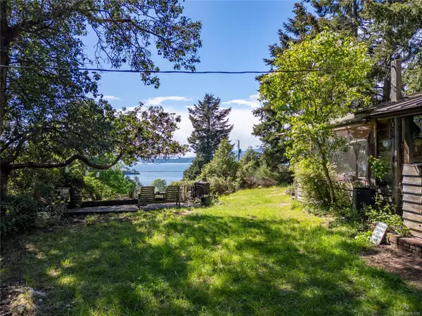 Pender Island, BC V0N 2M1,1208 Bridges Rd