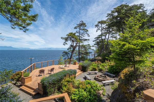 Gabriola Island, BC V0R 1X7,2640 Kevan Dr