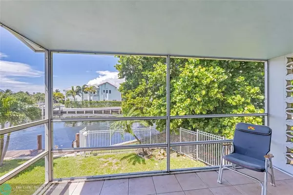 Pompano Beach, FL 33060,1100 Pine Dr  #201