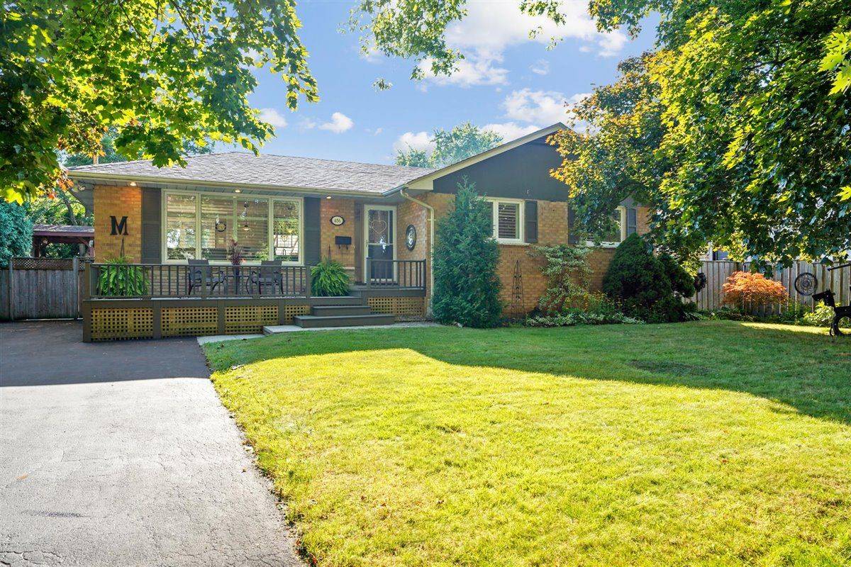 Oakville, ON L6L 4T2,486 Lees LN