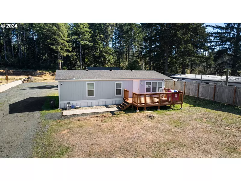 64313 WELCH RD, Coos Bay, OR 97420