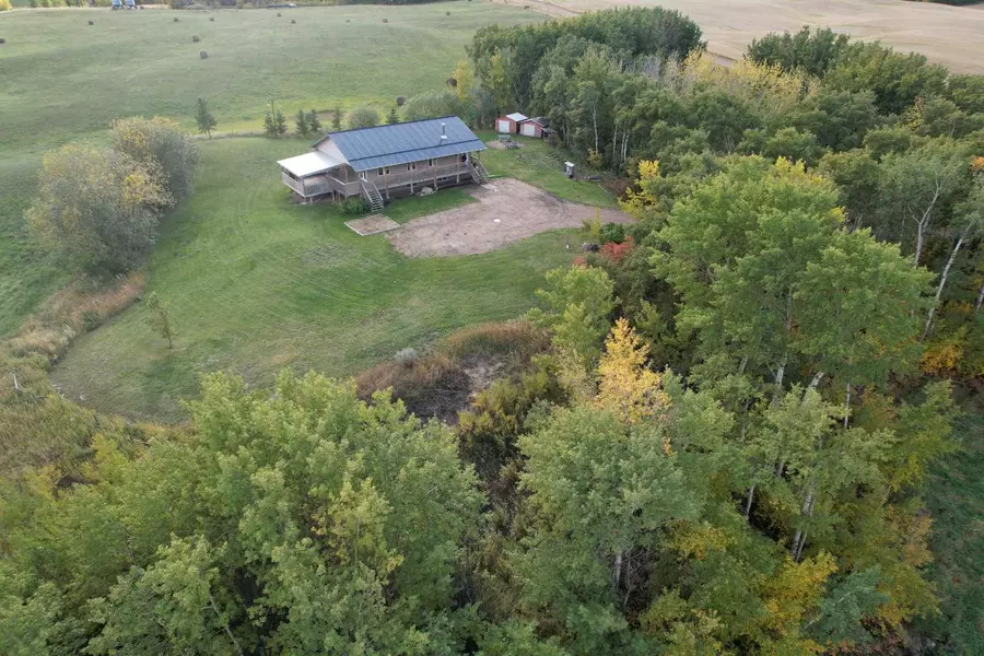 42175 Range Road 225, Rural Camrose County, AB T0B 0H0