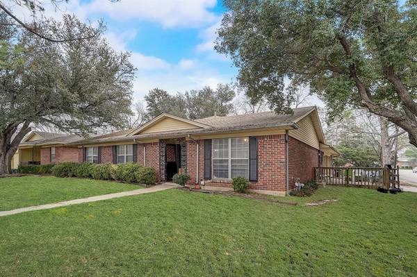 2100 Redwood Place, Denton, TX 76209