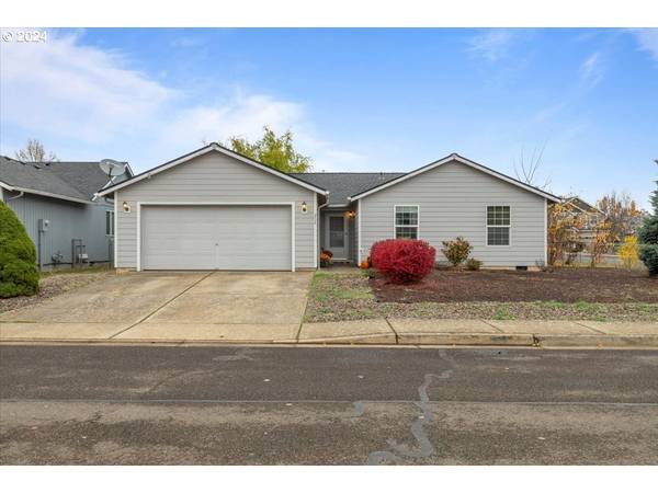 212 NW BONANZA AVE, Dallas, OR 97338