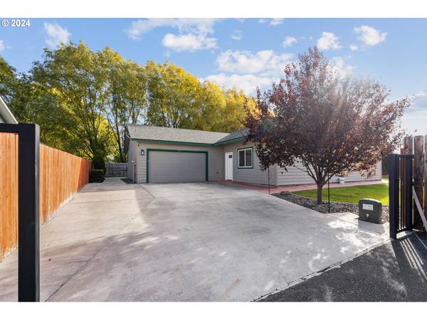 Hermiston, OR 97838,931 SW 14th PL