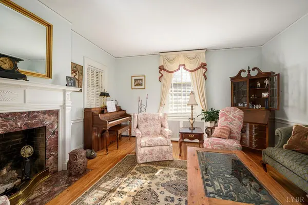 4407 Boonsboro RD, Lynchburg, VA 24503