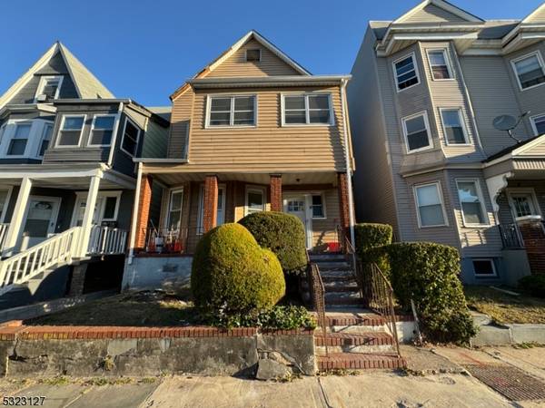 6 Eaton Pl #1, East Orange City, NJ 07017