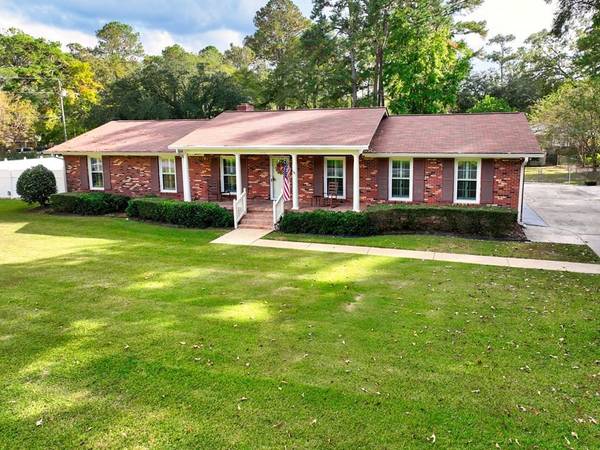 1510 Bluebird Ave, Thomasville, GA 31792