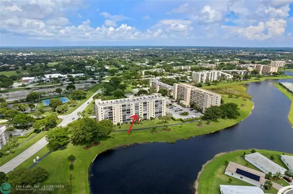 Delray Beach, FL 33446,14476 Amberly Ln  #304