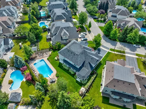 Mississauga, ON L5H 4M5,621 Cranleigh CT