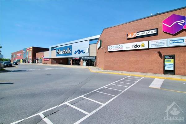 1642 MERIVALE RD, Meadowlands - Crestview And Area, ON K2G 4A1