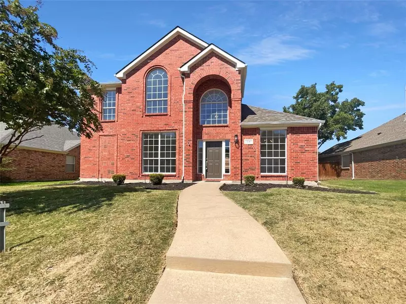 1341 Mustang Drive, Lewisville, TX 75067