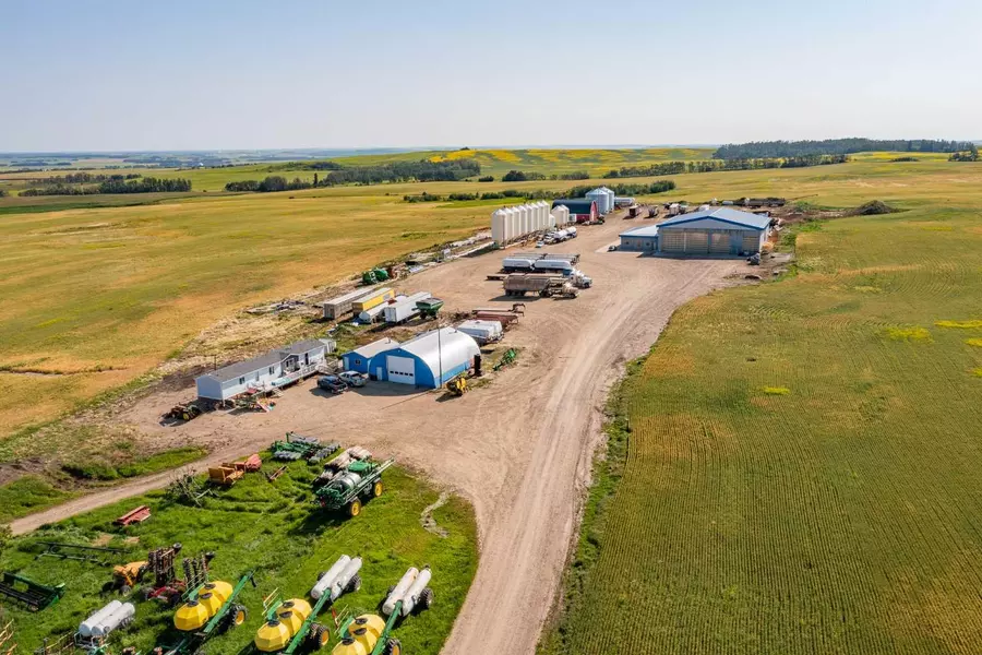 40407 Range Road 254, Rural Lacombe County, AB T4L 2N4