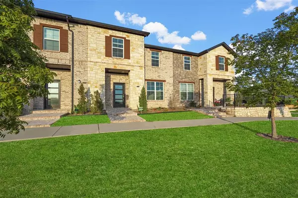 Rowlett, TX 75089,8907 Cave Springs Mews