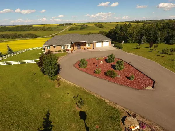 28125 Hwy 587, Rural Red Deer County, AB T4G0E9