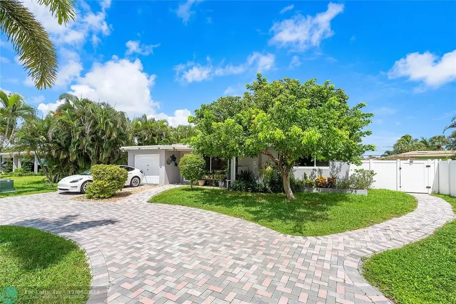 321 NE 29th St, Boca Raton, FL 33431