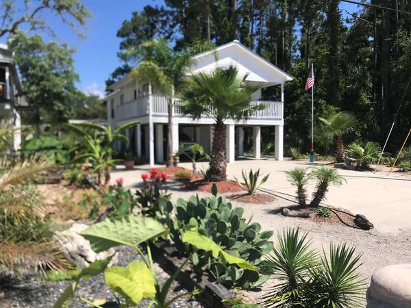 2147 Hwy 98 E, Carrabelle, FL 32322