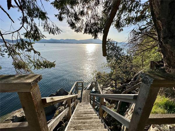 Lot 11 Mountain Park Dr, Salt Spring, BC V8K 1G3