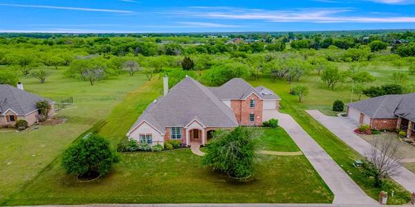 1042 Oak Creek Circle, Royse City, TX 75189