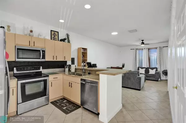 Fort Lauderdale, FL 33311,3579 NW 14th Ct